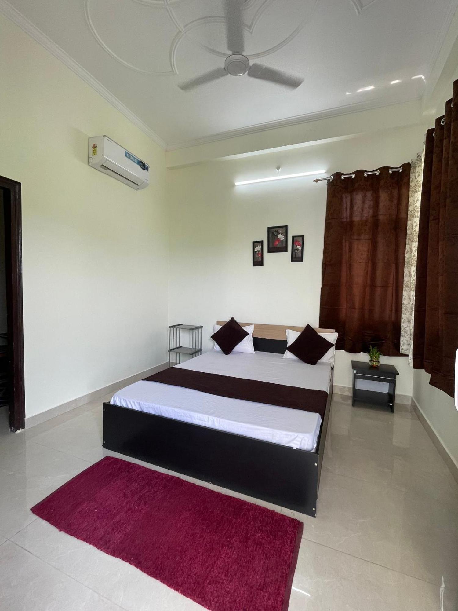 Atulyam Stays Sushant Golf City لاكناو المظهر الخارجي الصورة