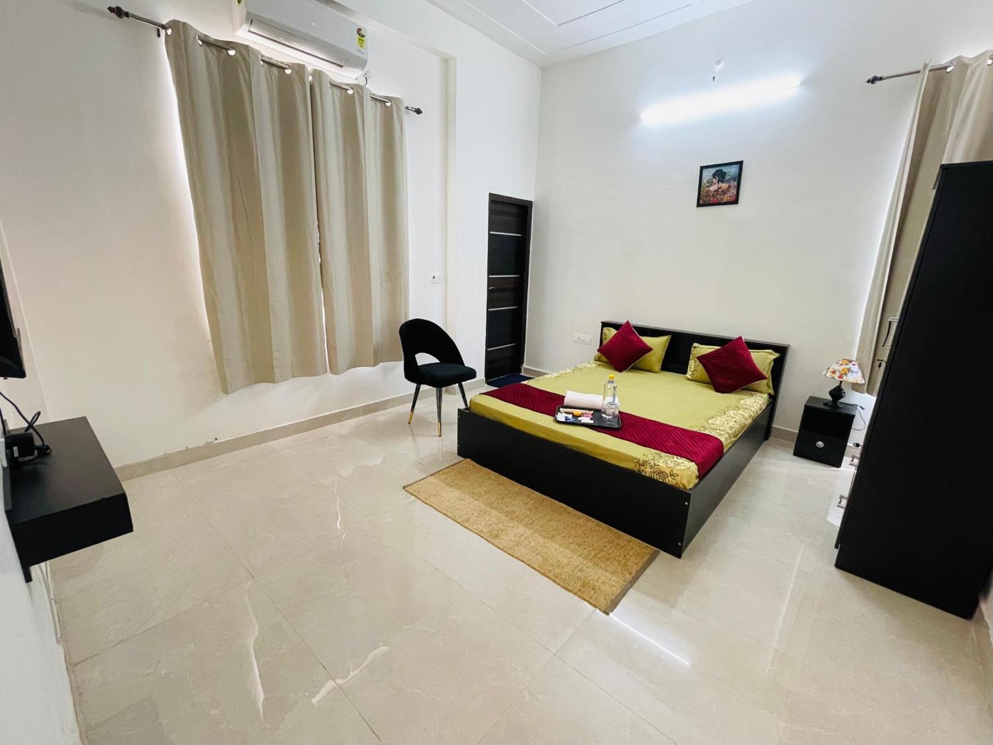 Atulyam Stays Sushant Golf City لاكناو المظهر الخارجي الصورة