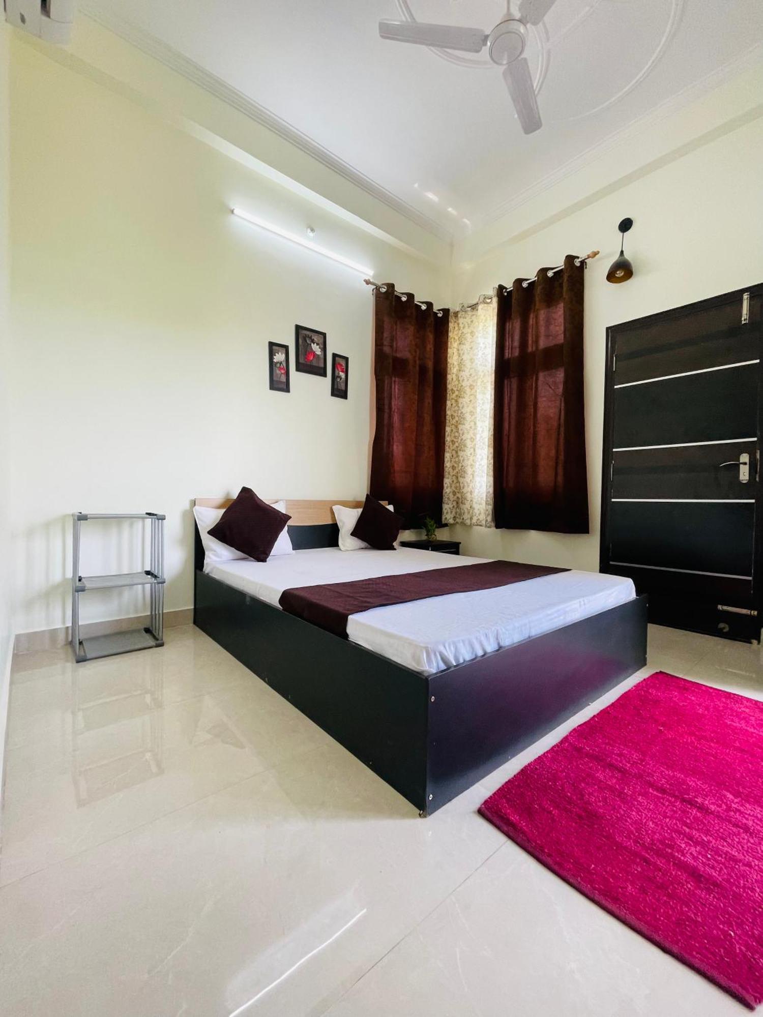 Atulyam Stays Sushant Golf City لاكناو المظهر الخارجي الصورة