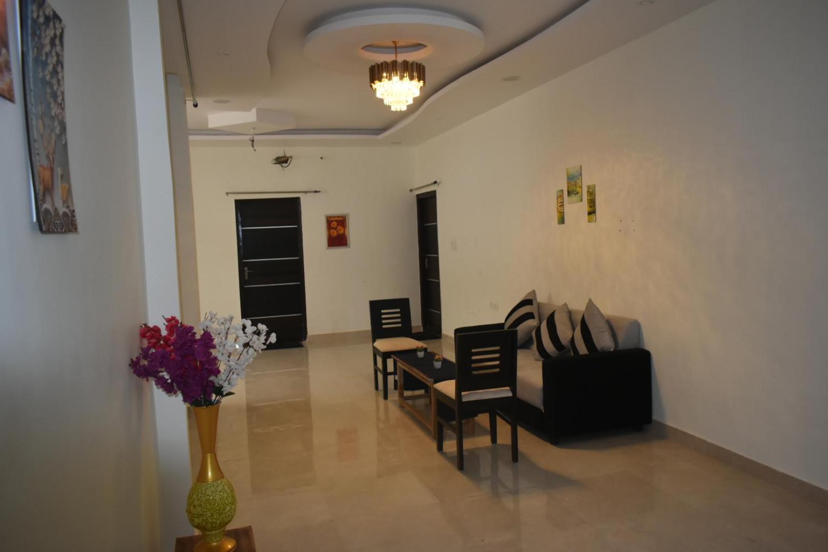 Atulyam Stays Sushant Golf City لاكناو المظهر الخارجي الصورة